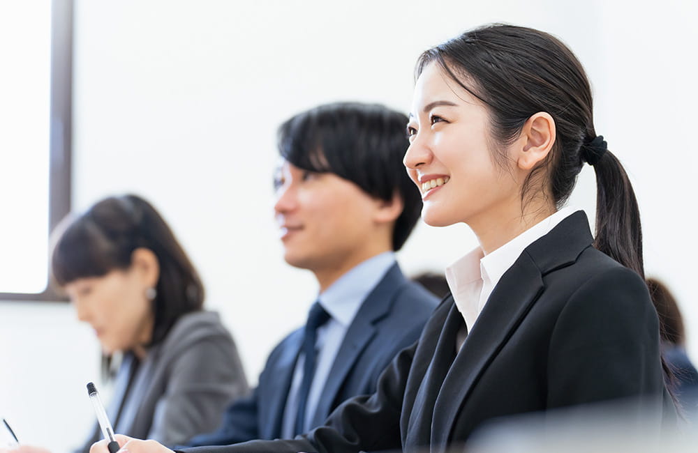 中途採用｜飛鳥グループ